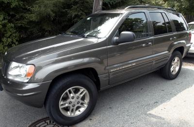 How to Install Anti Rattle Clips on a Grand Cherokee