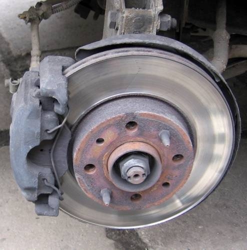 How to Replace the Front Brakes on a Chevrolet S-10