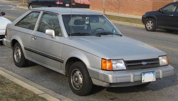 How to Change the Brake Pads on a Ford Escort