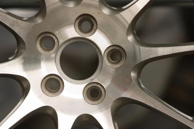 How to Remove the Hub Bearing on a Dodge 4X4
