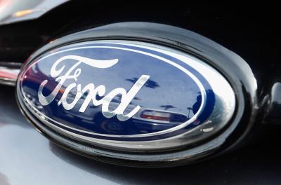 How to Adjust the Toe in a Ford Focus