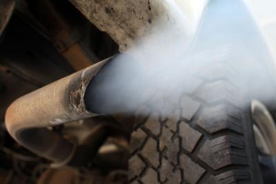 Can You Have White Exhaust Smoke With a Blown Intake Manifold Gasket?
