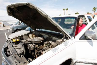 How to Turn off the ABS Brake Lights on a 2001 Chevy Silverado