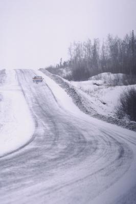 What Will Cause the Temperature Gauge to Go Down While You Drive & the Heat Not to Work?