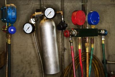 Car AC Pressure Switch Testing