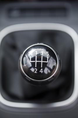 Symptoms of a Transmission Shift Cable in a Chevy Truck