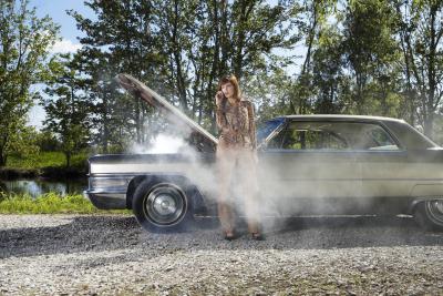How to Diagnose Engine Oil Smoke (with Pictures)