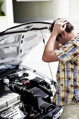 How to Troubleshoot the Service Engine Light for a 2007 Dodge RAM Truck