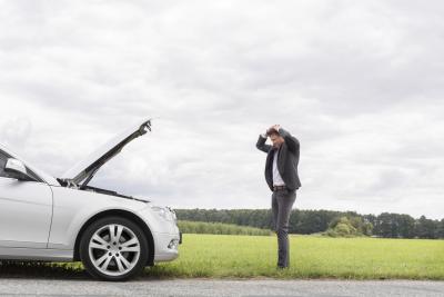 What Are the Symptoms of a Bad Distributor in a Car?