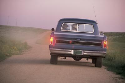 How Do I Troubleshoot a 1994 Chevy 1500 Truck Tail Brake Light?