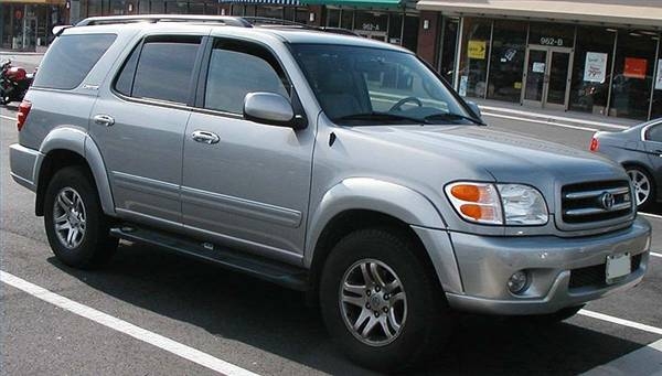 How to Troubleshoot Interior Lights in a Toyota Sequoia
