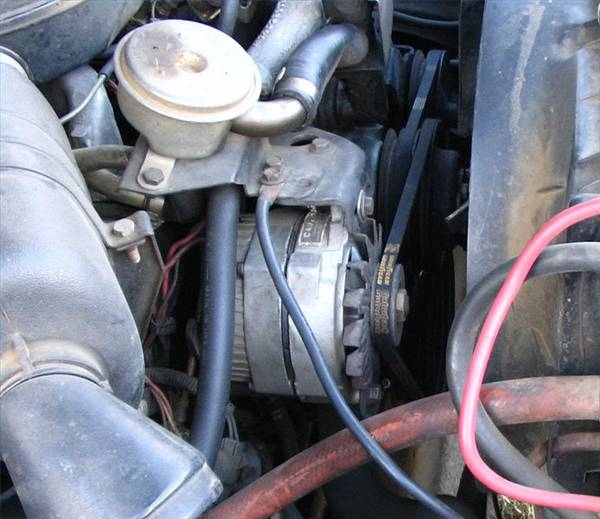 How to Troubleshoot an Auto Voltage Regulator