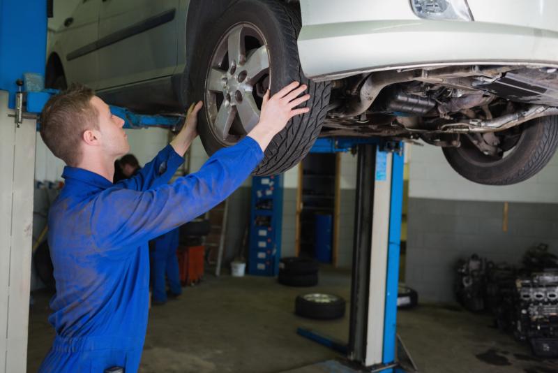 Symptoms of Bad Wheel Bearings