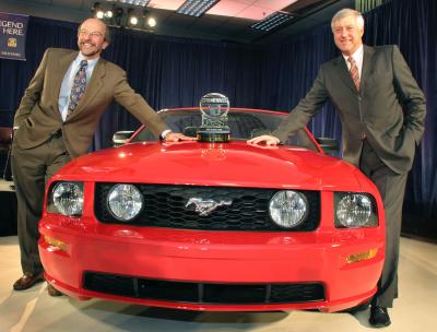 How to Remove the '05 Mustang Headlight