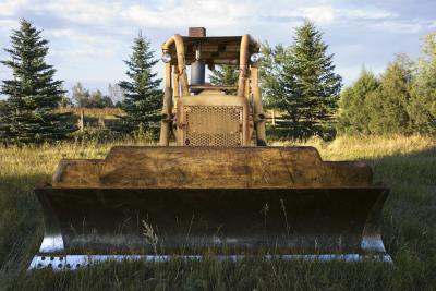 How to Adjust a Caterpillar D4 Clutch