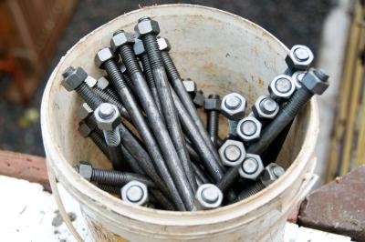 How to Tell the Size of a Threaded Bolt
