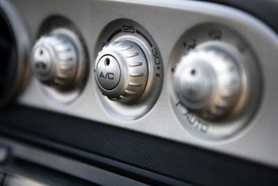 How to Charge the AC System for a Chrysler Town & Country