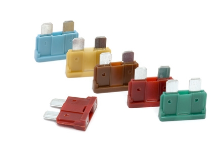 Where Is the Horn Fuse on a 2002 Chevrolet Silverado?