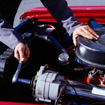 How to Set the Base Ignition Timing on a 4.3L V-6