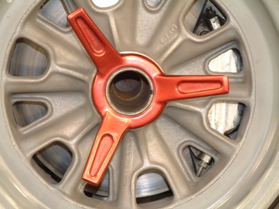 How to Take Out the Dashboard in a Ford Falcon