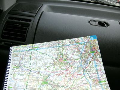 How to Adjust the Compass on an OnStar Mirror