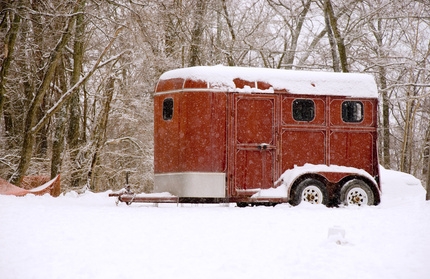 How to Change the Tail Light Bulbs in a Horse Trailer