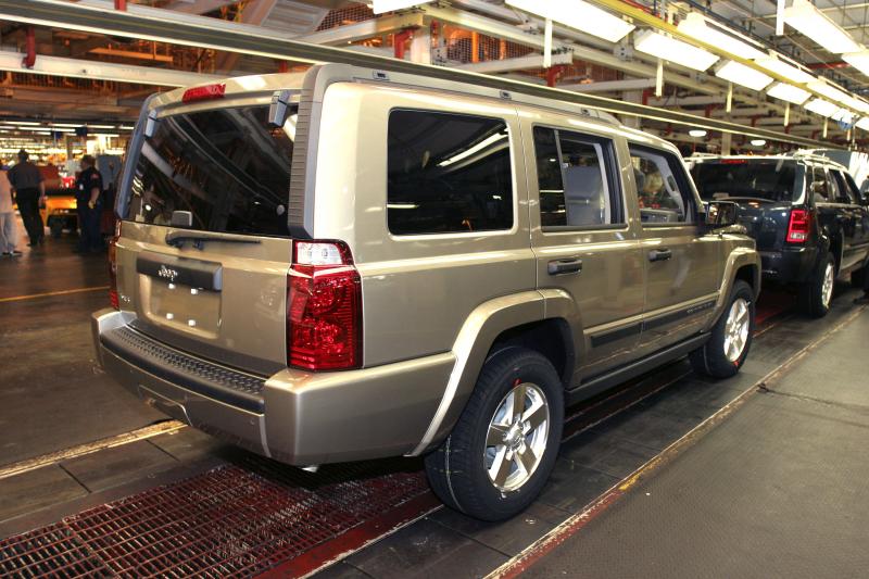 How to Install an ECM in a 1998 Jeep Grand Cherokee