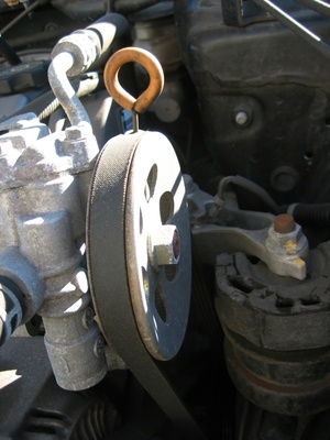 How to Change the Belts in a 1997 Toyota Camry
