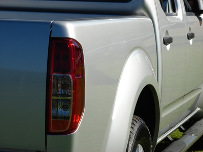 How to Remove the Taillight Lens From a 2007 Dodge Nitro