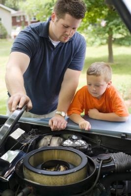 How to Change the Alternator on a Saab 9-3