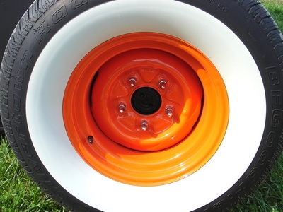 How Do I Repair Front Wheel Bearings on a 2003 Ford F350 4-Wheel Drive?