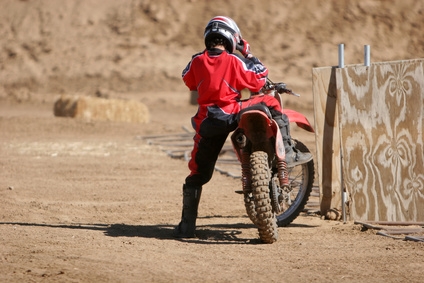 How to Fix a Pull Start on a Dirt Bike