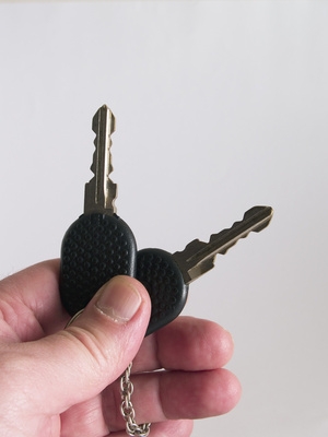 Ignition Lock Problems in a 2002 Saturn