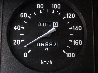 How to Connect a Speedometer Cable to a Transmission