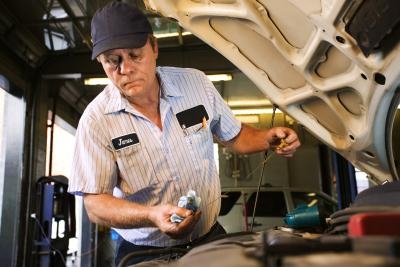 How to Change the Intake Manifold Gasket on a Ford F-150