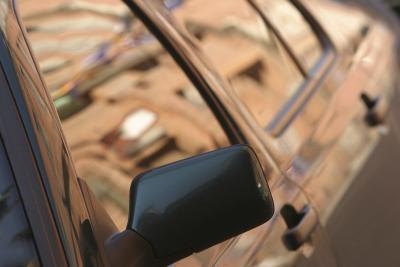 How to Repair a Broken Honda Pilot Mirror