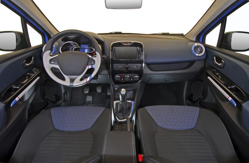 How to Restore Color to a Car's Dash
