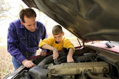 How to Change the Head Gasket on a 1999 Cavalier 2.4 Engine