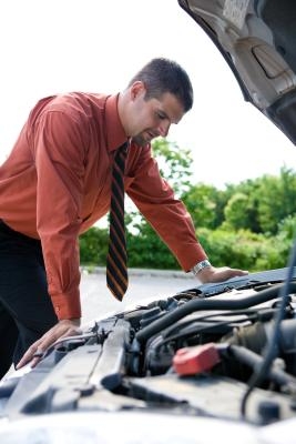 How to Check the Cylinder Head for Warpage