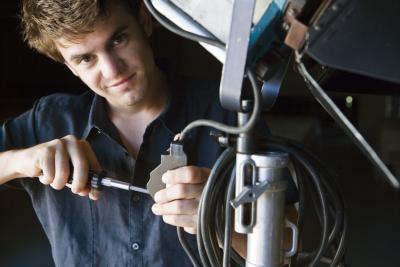How to Replace a Pinion Oil Seal