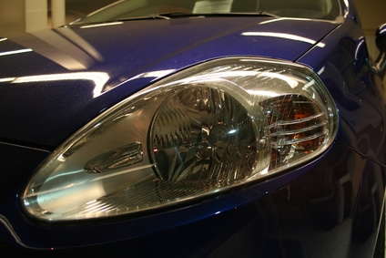 How to Replace a Fiat Punto Headlight
