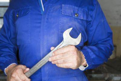 How to Remove a Flywheel From a Chevy 350