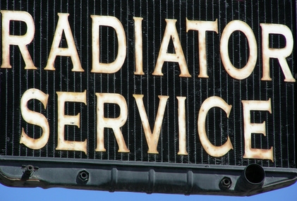 How to Replace the Thermostat of a 1999 Pontiac Grand Am SE