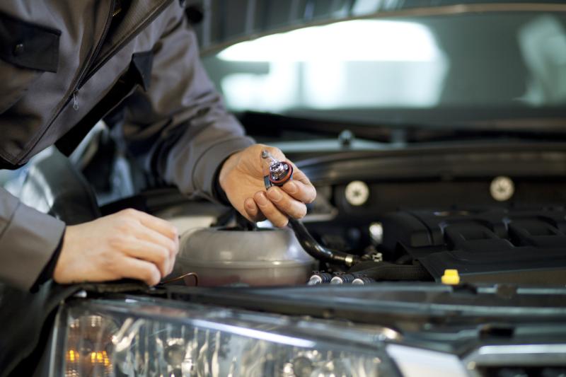 How to Change the Headlights on a Buick Rendezvous