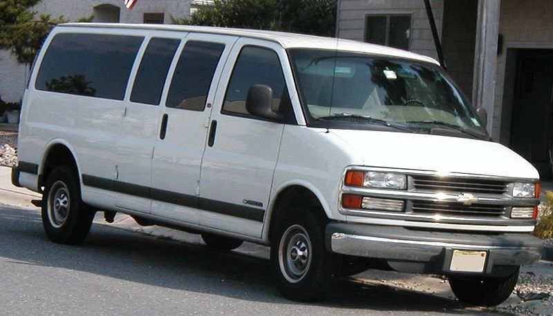 How to Remove the Computer From a Chevy Express