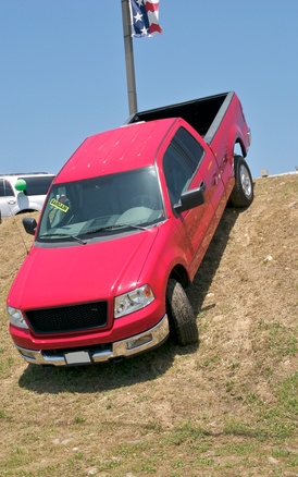 How to Replace a Fuel Pump by Removing the Truck Bed