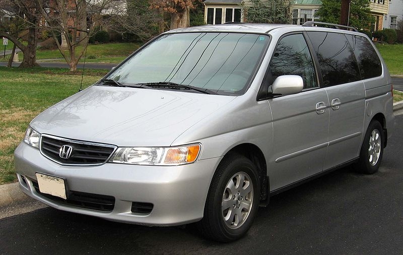 How to Replace the Belt Tensioner on a 2002 Honda Odyssey