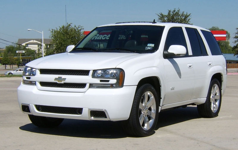 How to Install a Chevy Trailblazer Alternator