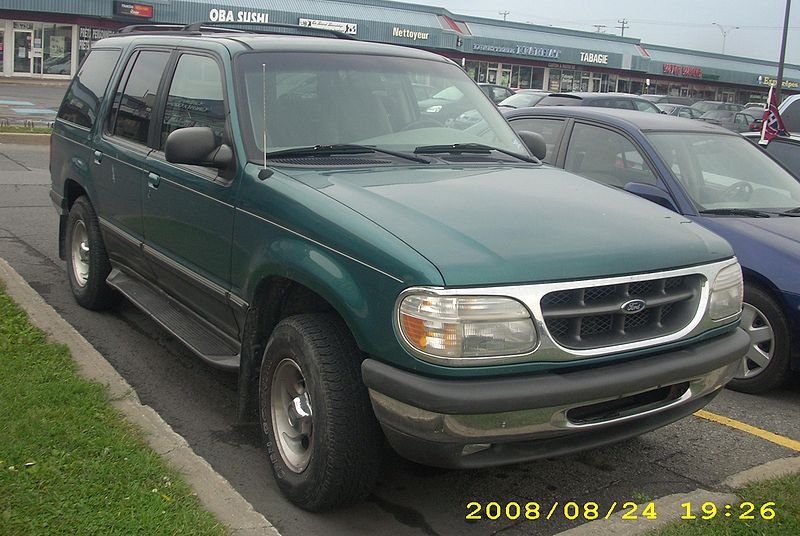 How to Remove a Ford Explorer Door Panel