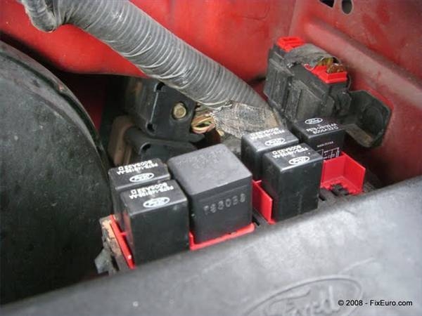 How to Remove a Headlamp Relay